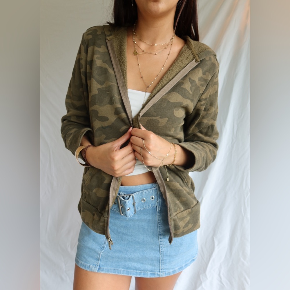Y2K Old navy camo zip up